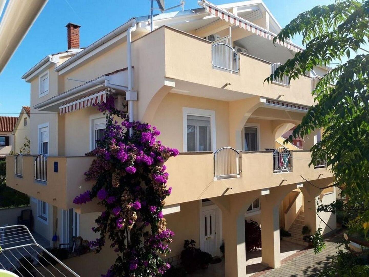 Apartments Mira Zara Esterno foto